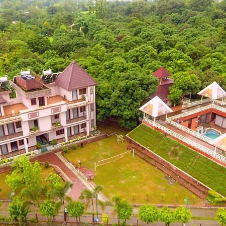 Pyramid Home Divine - A Wellness Resort Dehradun Exteriör bild
