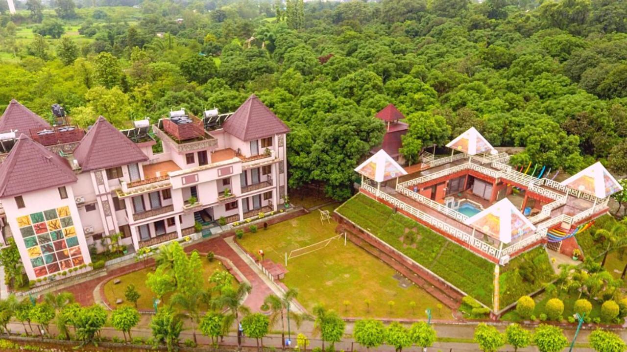Pyramid Home Divine - A Wellness Resort Dehradun Exteriör bild